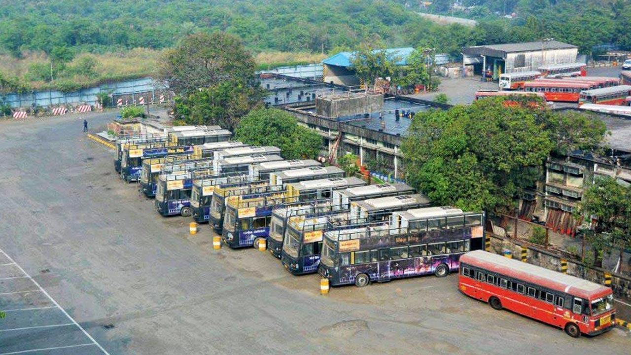 MTDC to offer 50 per cent discount for women tourists on International Women’s Day, says Maharashtra Tourism Minister