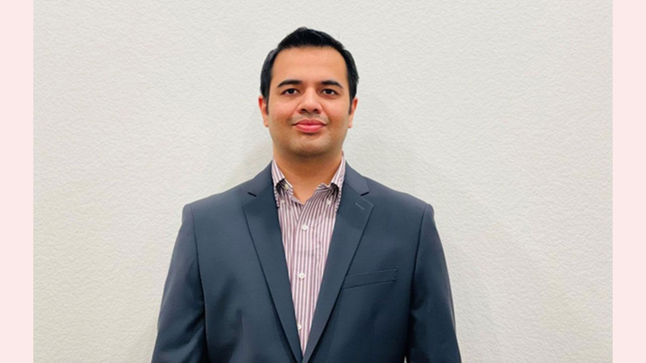 Pioneering the Future of Smart Devices: Darshak Sanghavi Shapes Universal OS Innovation