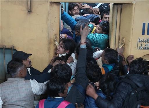 Passengers rushing to platforms 14 and 15 slipped on the footbridge stairs, resulting in a deadly crush. The Northern Railway’s CPRO stated that a passenger’s fall on the stairs initiated the tragic sequence of events.