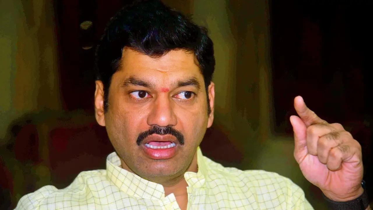 Financial relations between Munde and Karad should be probed by ED: Shiv Sena (UBT) leader Danve