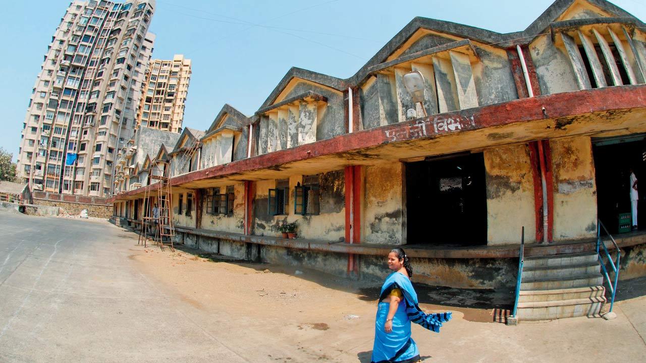 The unit of Aarey dairy, as it was fifteen years ago, opposite Worli Sea Face. File pics/Rane Ashish