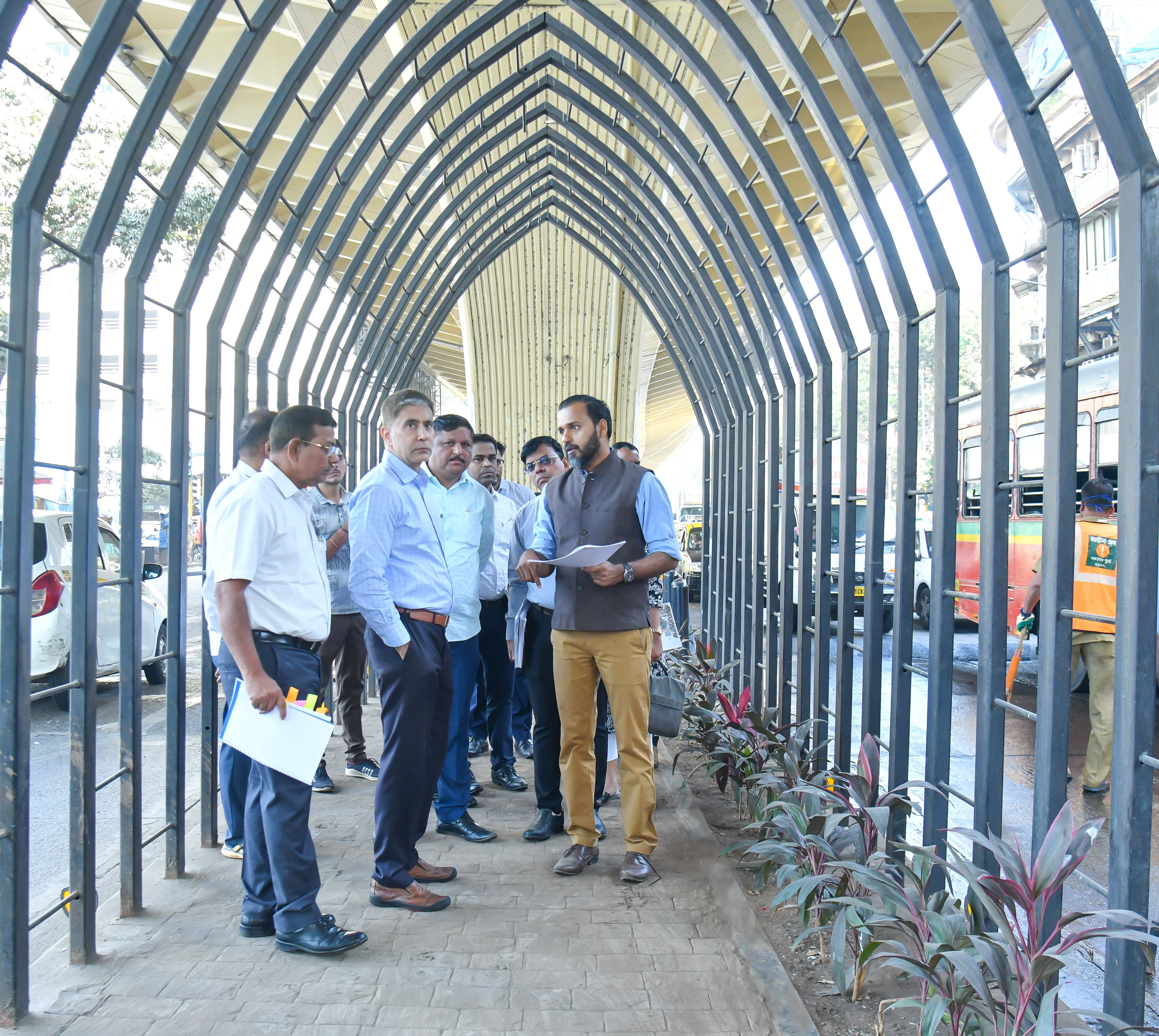 The civic chief emphasised eco-friendly approaches in the beautification process to align with sustainable practices. He urged for timely completion of the beautification work to ensure minimal disruption to commuters and pedestrians.