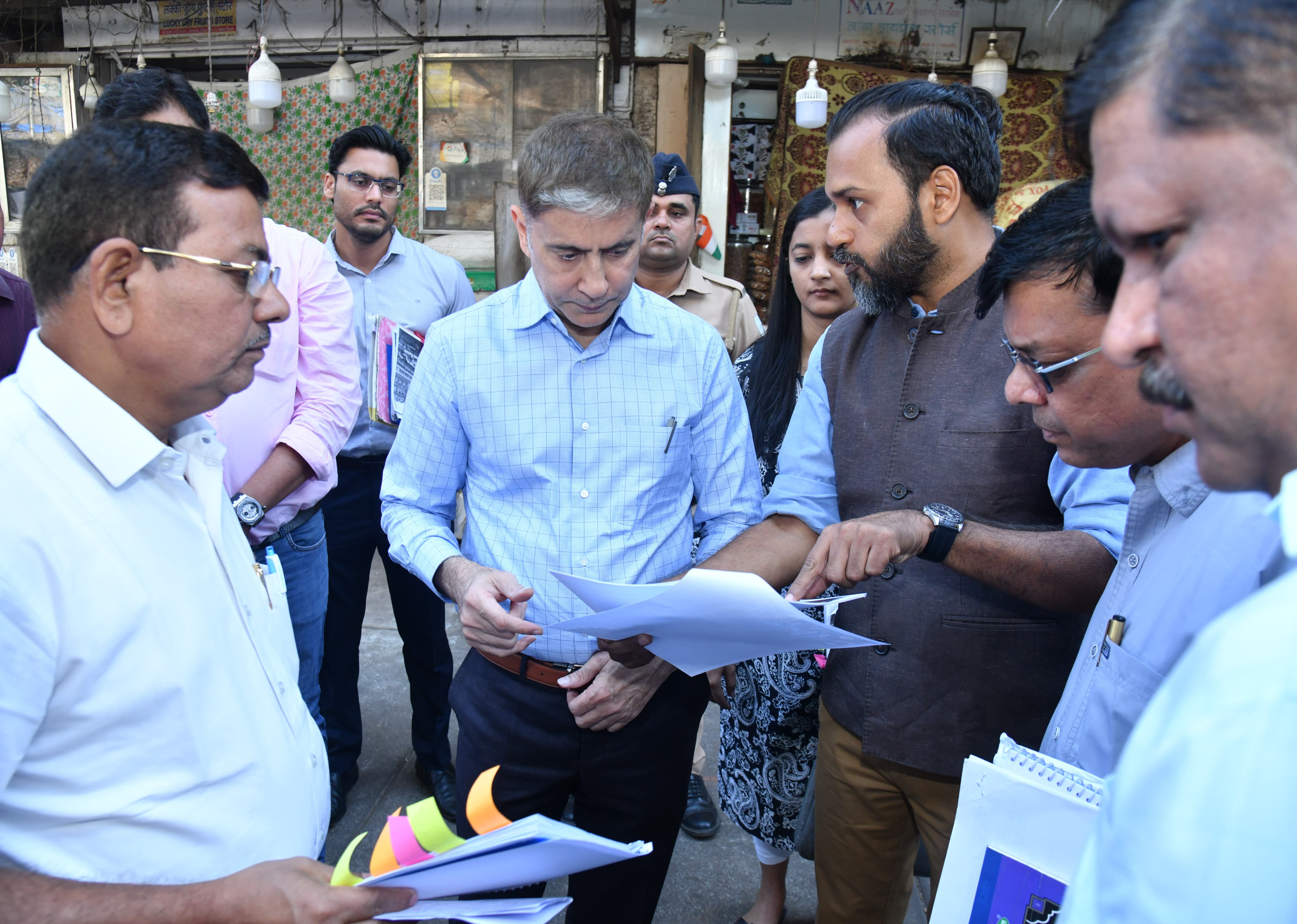 Attractive landscaping is to be incorporated to give the flyover a more visually pleasing appearance. Protective railings along the flyover will be constructed with a uniform design to ensure consistency and durability.
