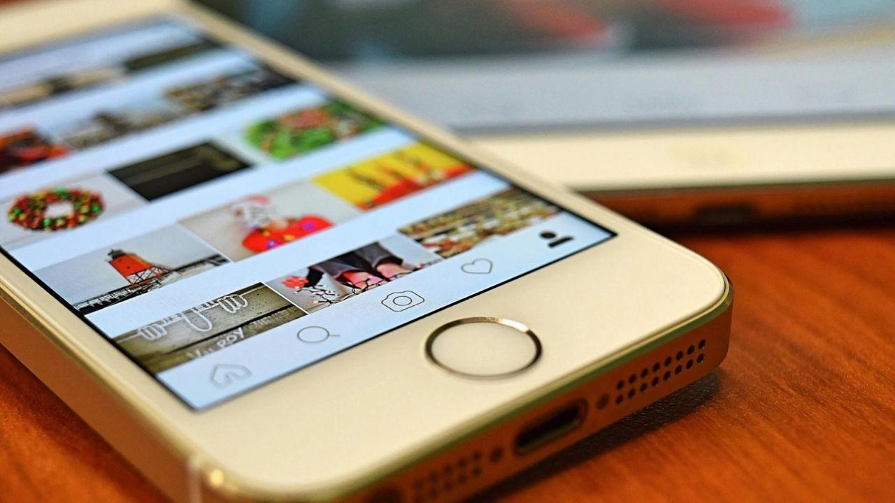Instagram reel
Post an interactive reel or carousel that’s a mini love story of your relationship, ending with the big question. Hitting them right in the feels!