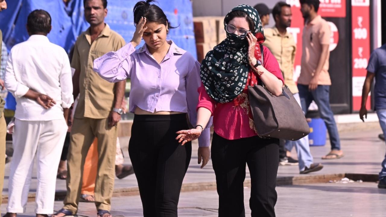 In its daily bulletin, the IMD said, “Heat wave condition likely over isolated pockets of Konkan and Goa on February 25 and 26”