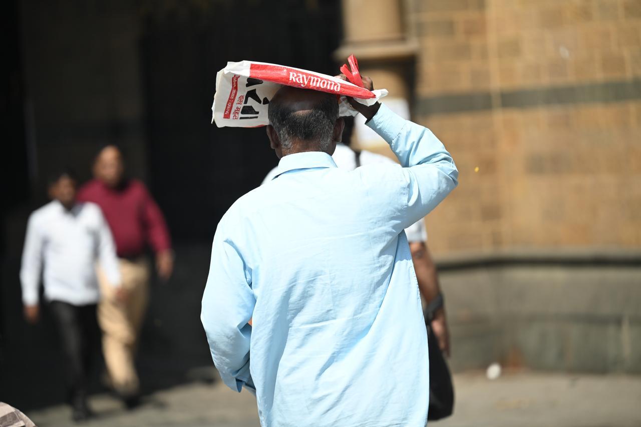 The use of umbrellas, hats, and sunglasses is recommended when stepping outdoors to protect against extreme sun exposure. Individuals engaged in outdoor work should take frequent breaks and rest in shaded or air-conditioned areas to prevent heatstroke.