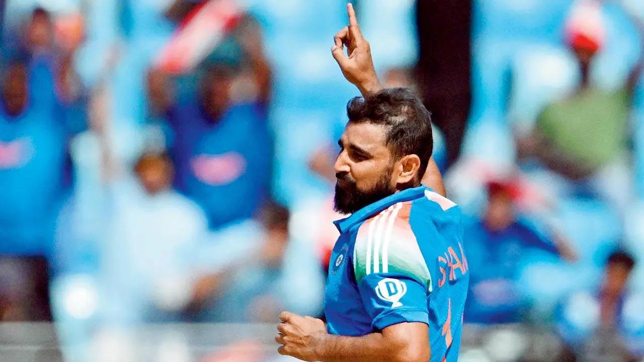 In the first over, Mohammed Shami bowled several wides. The pacer seemed in no control over his swing
