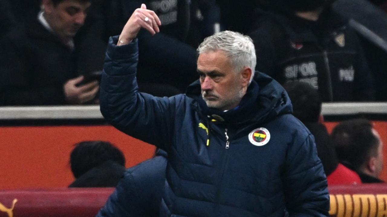 Jose Mourinho banned for four matches and fined after Turkish referees comment