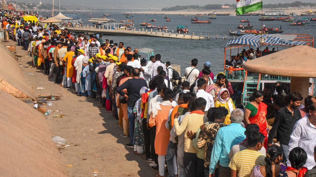 Kashi Vishwanath temple sees Rs 7 crore cash donations in one month as devotees visit Varanasi after Maha Kumbh