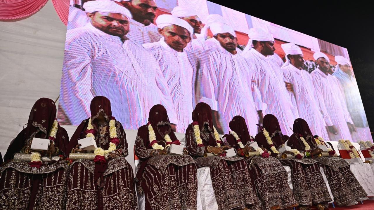 Dozens get married as Jashn-e-Saqlain celebrates 19th year of mass weddings