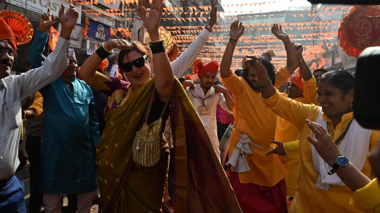 The procession, which began on Saturday evening, saw huge crowds of devotees coming together to celebrate the occasion with great enthusiasm and devotion
