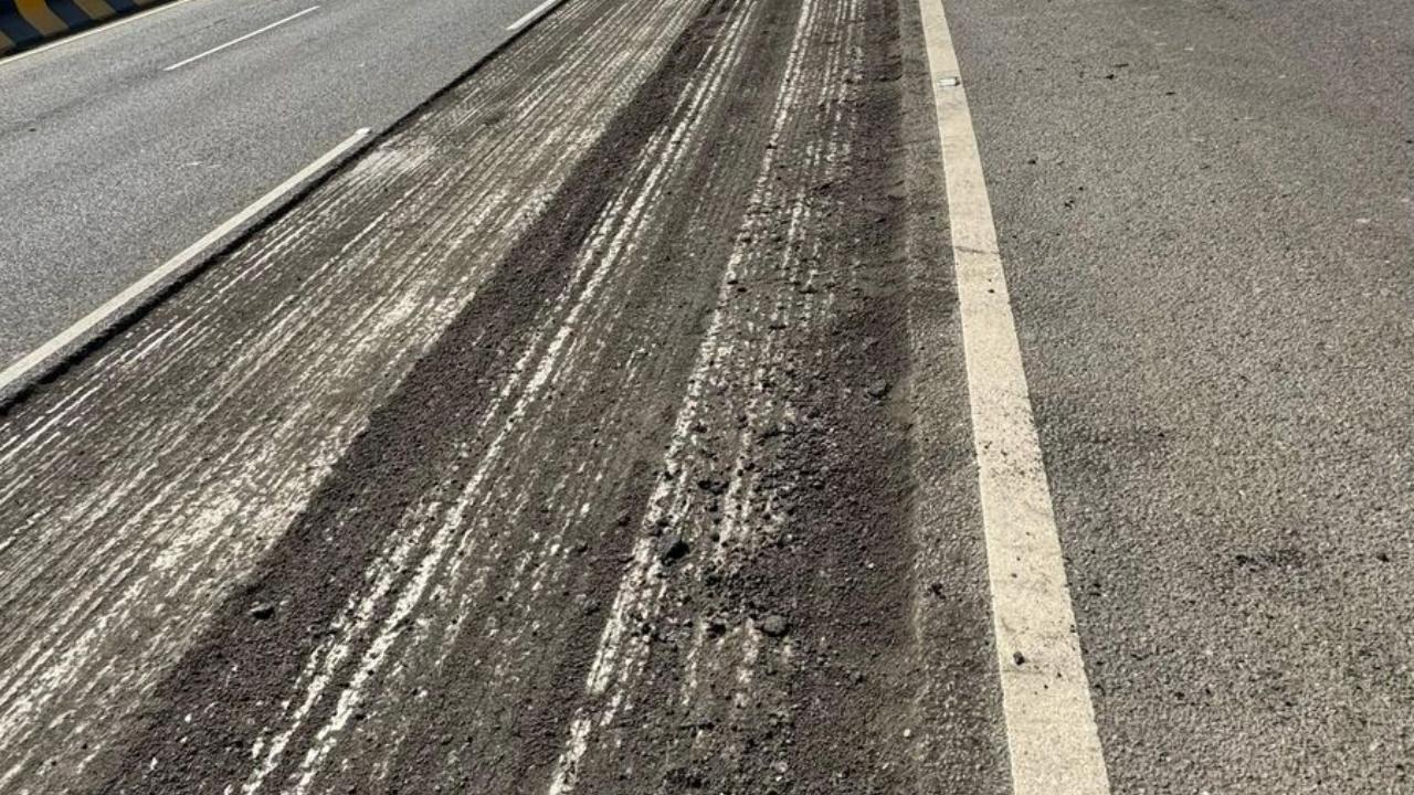 It said that the mastic layer, which was applied as a temporary measure, was originally added to prevent damage to the road during the monsoon season. It was placed on the inner and main bridges to prevent expansion of joints and to ensure the durability of the road surface