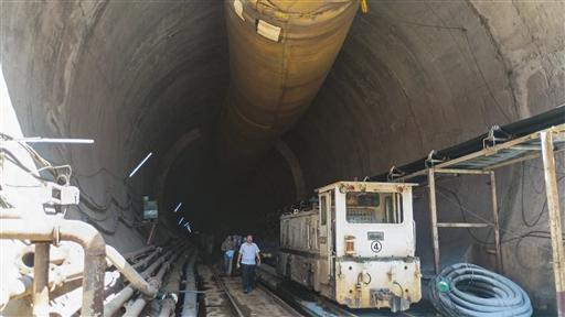 The collapse took place around 13 km from the tunnel’s inlet, causing debris mixed with water to spread across a 200-300 metre stretch inside the tunnel. Officials have reported that communication with the trapped workers is currently impossible, and dewatering of the site is necessary before any further rescue operations can be attempted.