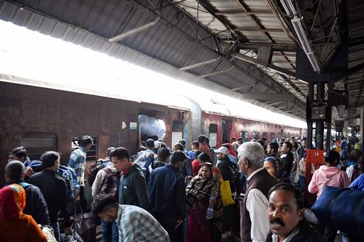Despite the introduction of special trains, many passengers have been unable to board due to extreme overcrowding. Anand Vihar Railway Station in Delhi has also witnessed massive crowds, making it difficult for authorities to maintain order.