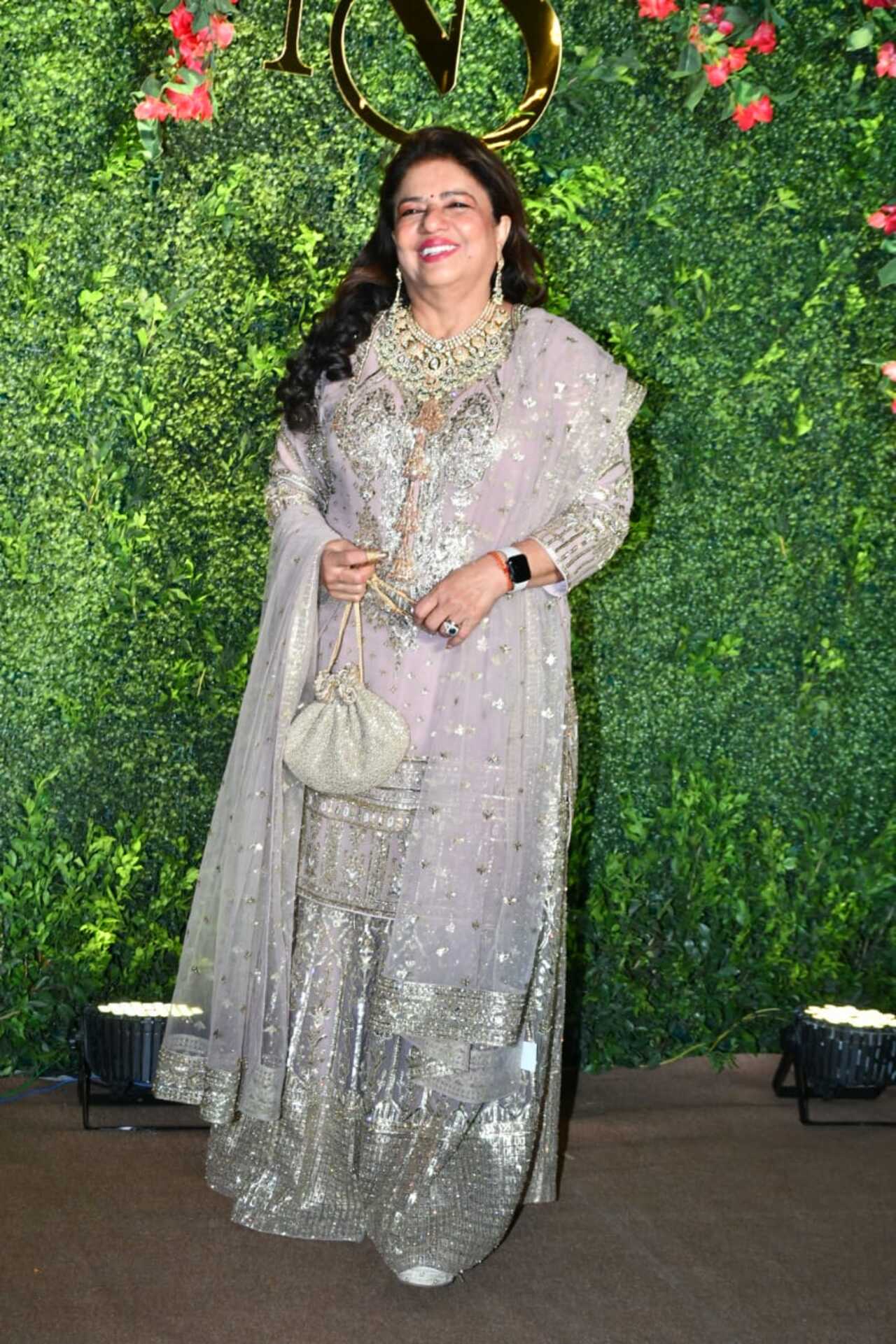 Priyanka's mother Dr Madhu Chopra looked gorgeous in a silver lehenga for the occasion. 