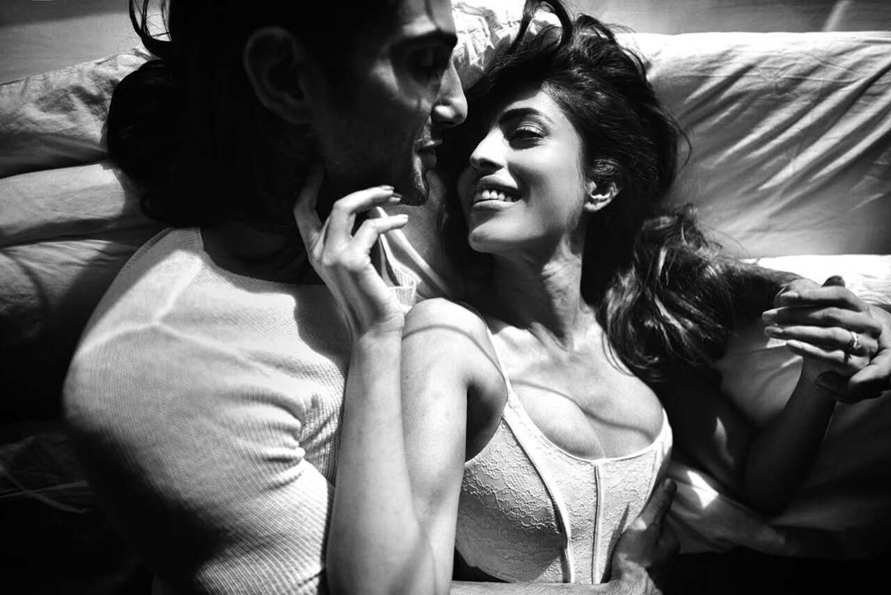 Prateik Babbar is veteran actor Raj Babbar's son from his first marriage to late actress Smita Patil. After Smita Patil passed away, Raj Babbar got married to Nadira Babbar and welcomed two kids - Arya Babbar and Juhi Babbar.