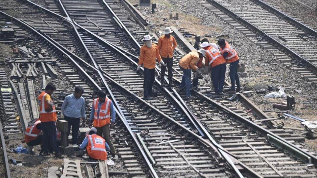 Suburban train services will not be available between Byculla station and CSMT and Wadala Road station and CSMT during the block period