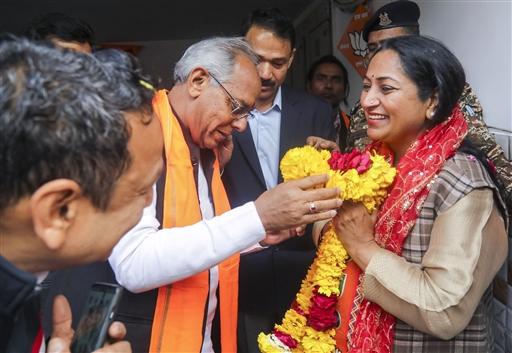 Gupta assured that the BJP government would fulfil its poll promise of providing Rs 2,500 in monthly financial assistance to women, with the first payment to be credited by 8th March, International Women's Day. The BJP had pledged this initiative in its manifesto, surpassing AAP’s pre-election promise of Rs 2,100 monthly support for women.