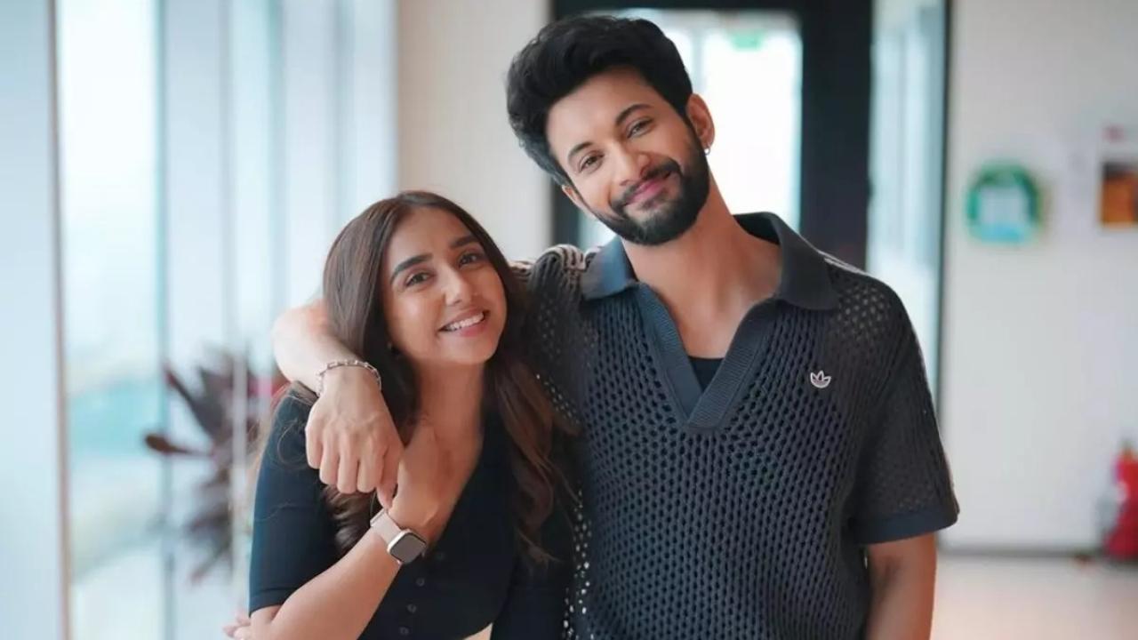 Is not all well between Mismatched stars Rohit Saraf and Prajakta Koli? At least that is what fans feel like considering Saraf skipped Koli's wedding with Vrishank Khanal this week. Read More