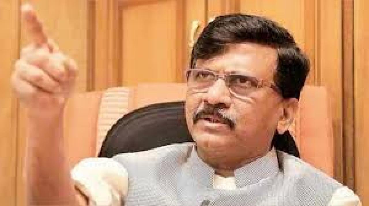 Sena UBT leader Sanjay Raut says Sharad Pawar should not have felicitated Eknath Shinde
