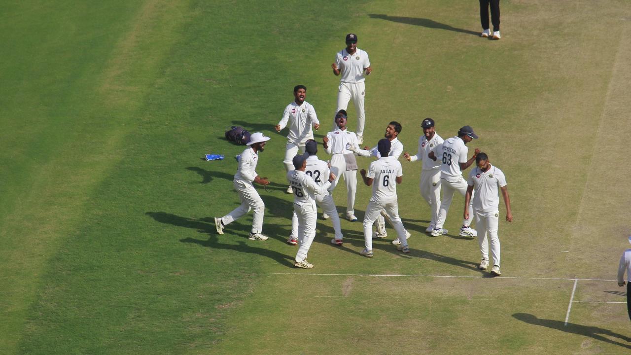 Kerala set for historic Ranji Trophy final after dramatic two-run lead over Gujarat