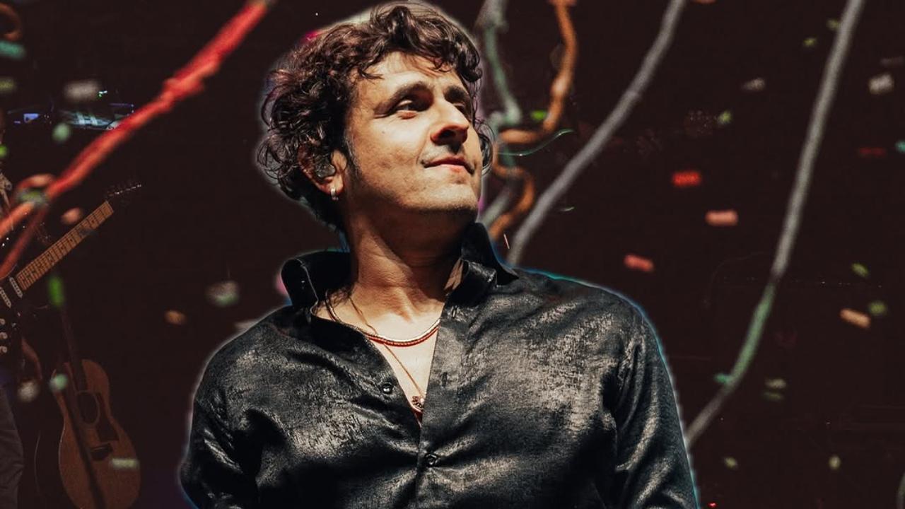 Singer Sonu Nigam took to his Instagram and explained why he cried while singing Mere Dholna Sun - a famous track from the Bhool Bhulaiyaa franchise. Read more