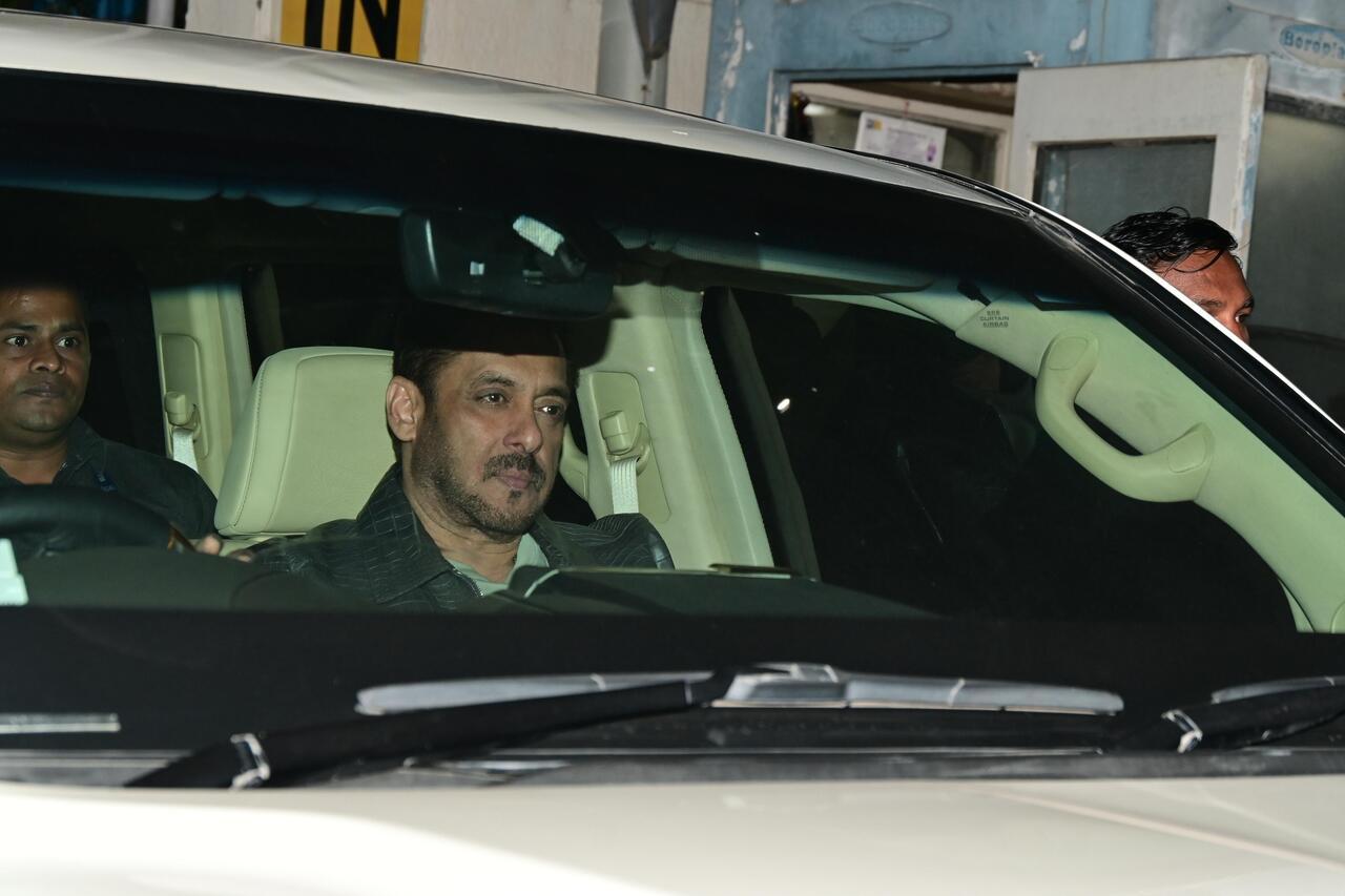 Salman Khan returned to Mumbai after attending an event of his nephew Agni in Dubai.