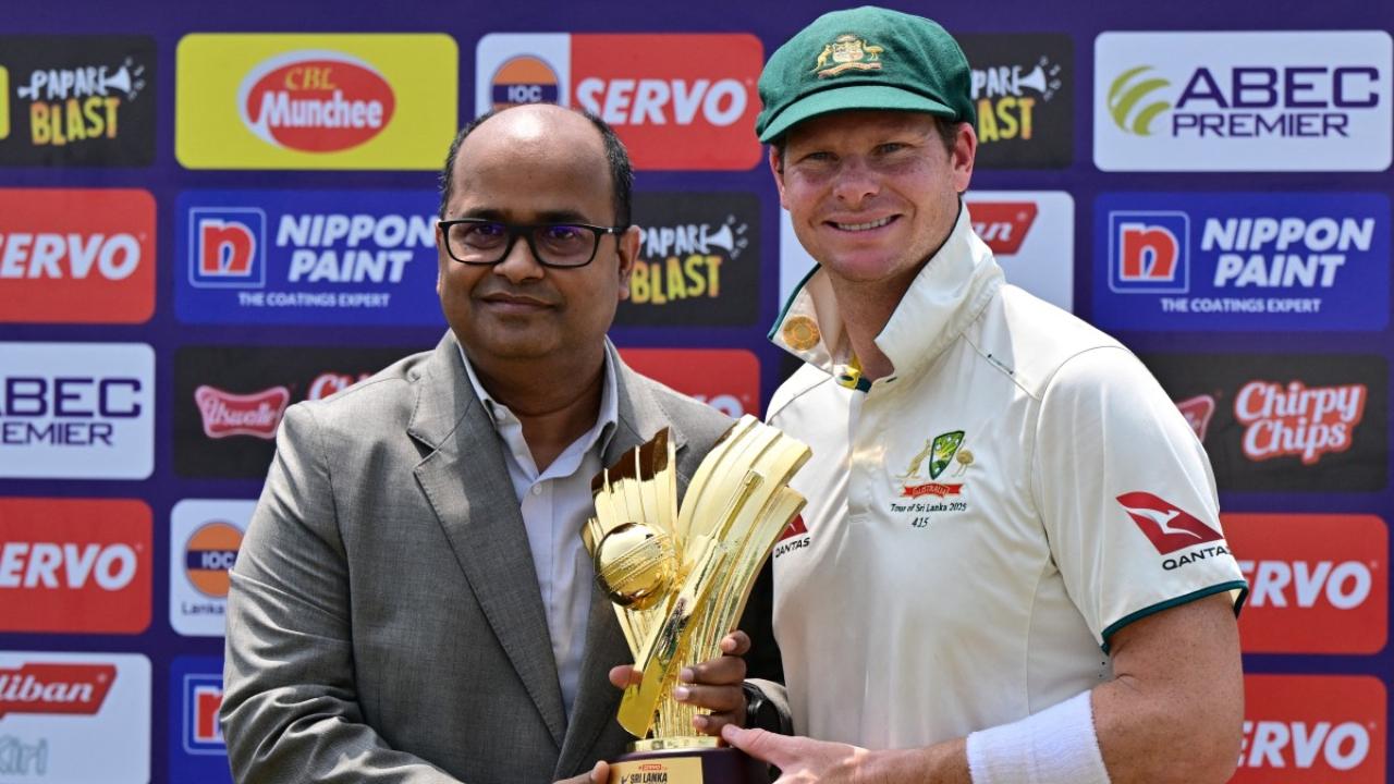 Kusal Mendis brought up his second half-century in the game by guiding Nathan Lyon to deep cover but perished in the same over, caught at short square leg by Steve Smith. The dismissal was a milestone moment for Smith as he registered his 200th Test catch, a feat previously achieved by only four players: Jacques Kallis, Mahela Jayawardene, Rahul Dravid, and Joe Root