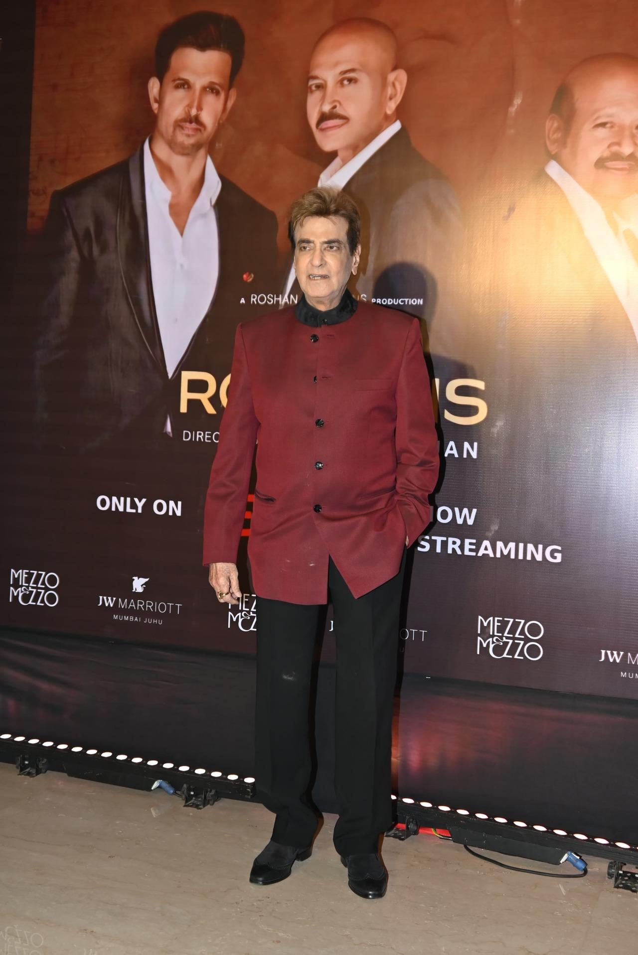 Veteran actor and close friend of Rakesh Roshan, Jeetendra also joined in to celebrate with the Roshan family
