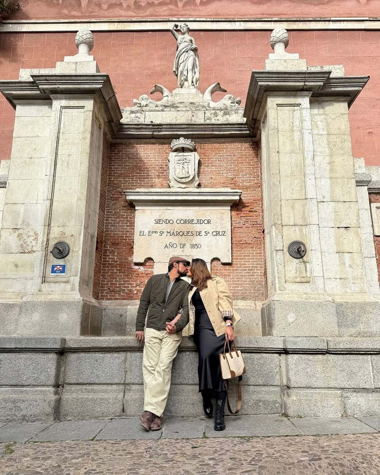 On Valentine's Day, Randeep shared pictures with Lin from their romantic trip to Paris