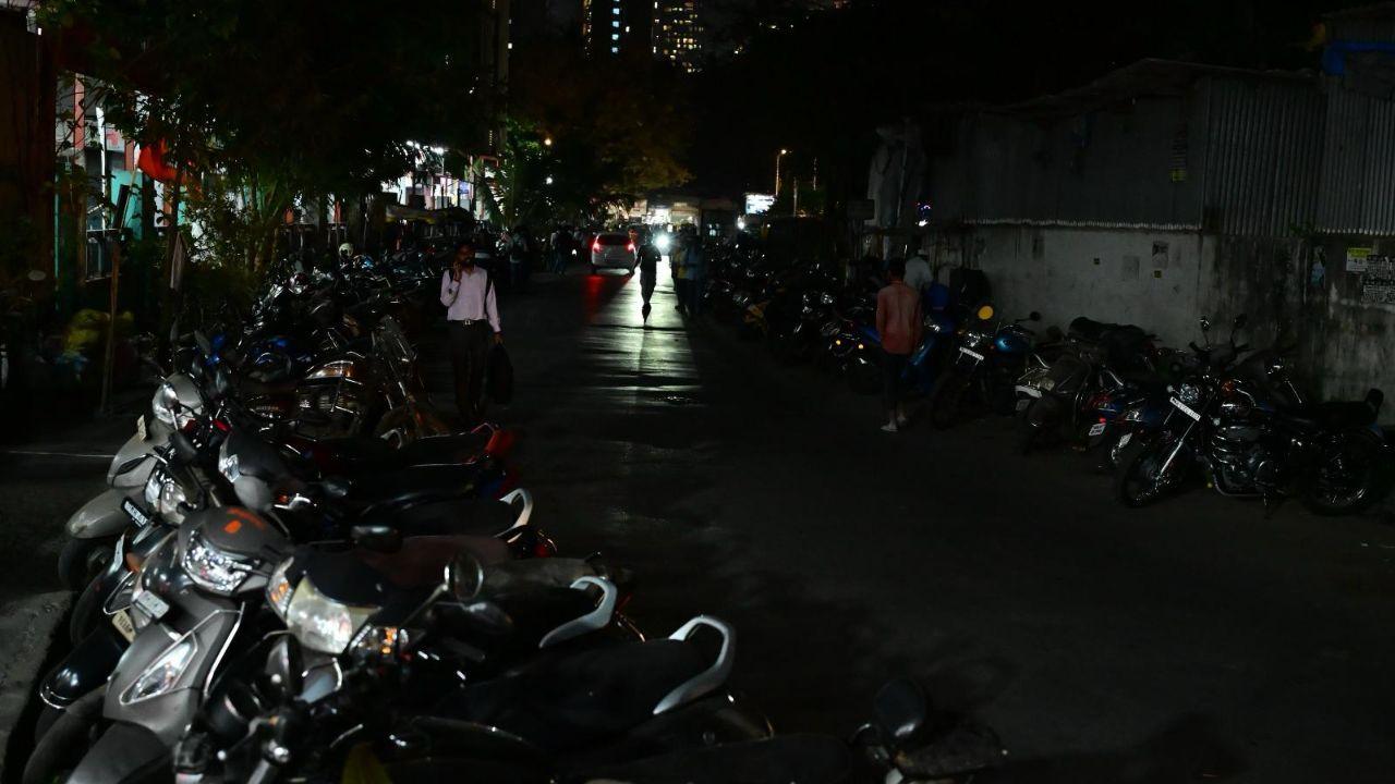 Another resident added, “Things are doubly difficult for the most vulnerable such as senior citizens and children. There is dense traffic on this road, and people are negotiating this in the dark”
