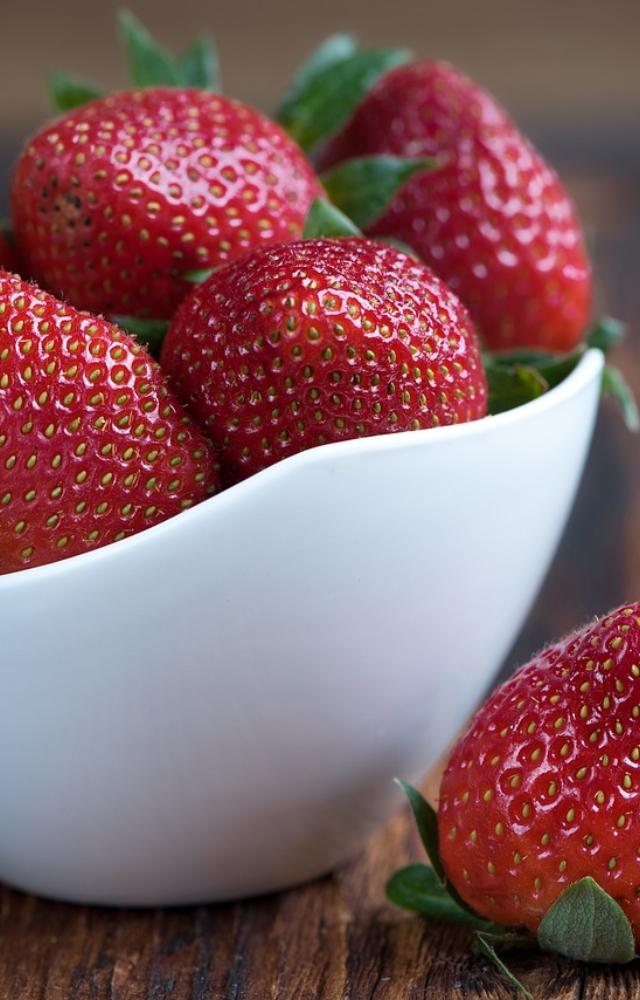 During the ongoing strawberry season, which usually ranges from December to February, one can try these classic drinks and desserts. 