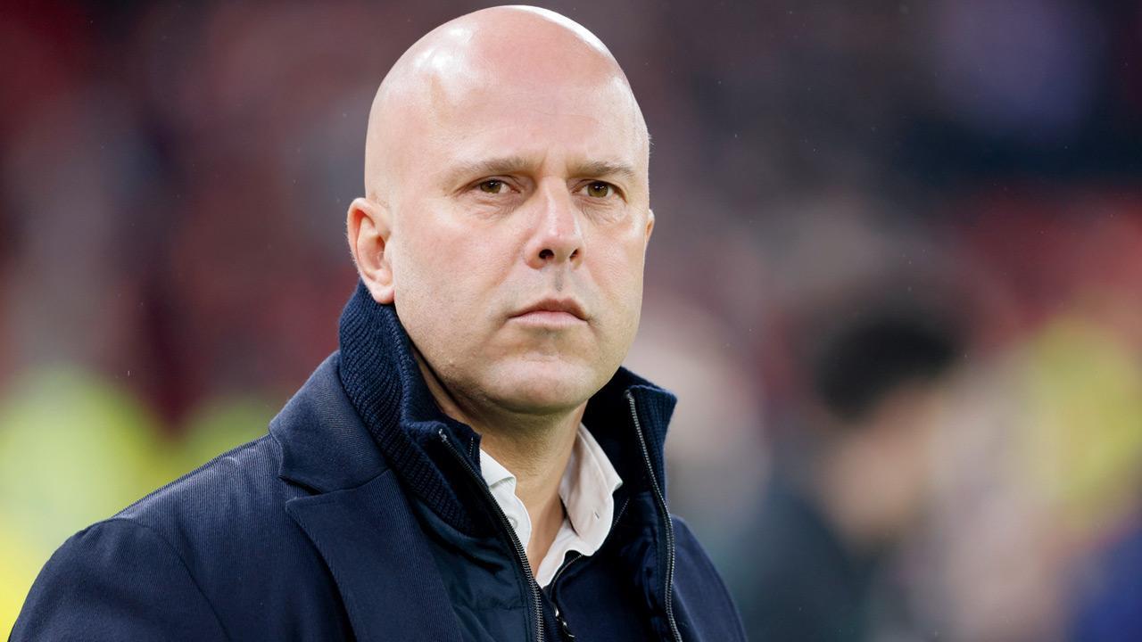 Slot ‘not sure’ if topping table is an advantage for Liverpool