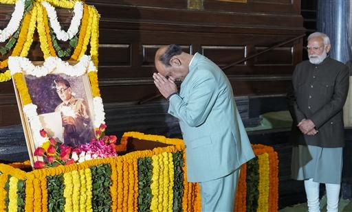 A video message from PM Modi opened the Barabati Fort celebration, followed by a photo and archival exhibition featuring rare artefacts from Netaji's life. Interactive AR/VR displays at the exhibition chronicle Netaji’s journey, offering an immersive experience for attendees.