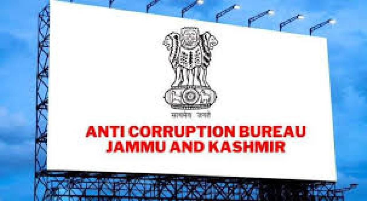 Two Thane cops booked for allegedly demanding Rs 2 lakh bribe