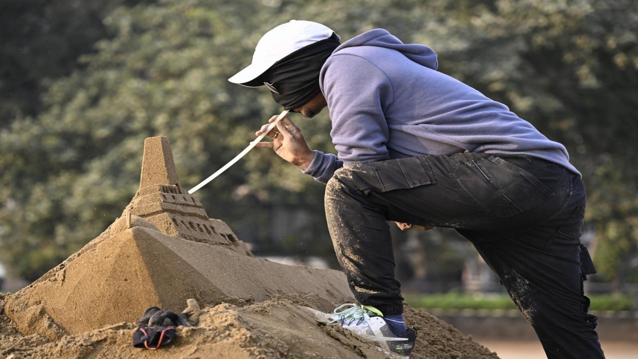 IN PHOTOS: Mumbai artist creates sand art at Girgaon ahead of beach clean-up  