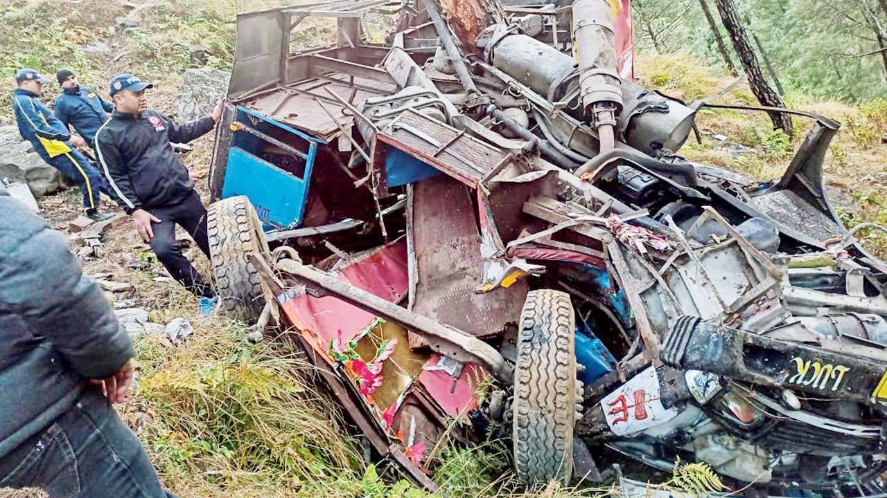 Uttarakhand: 5 killed, 17 injured as bus falls into gorge