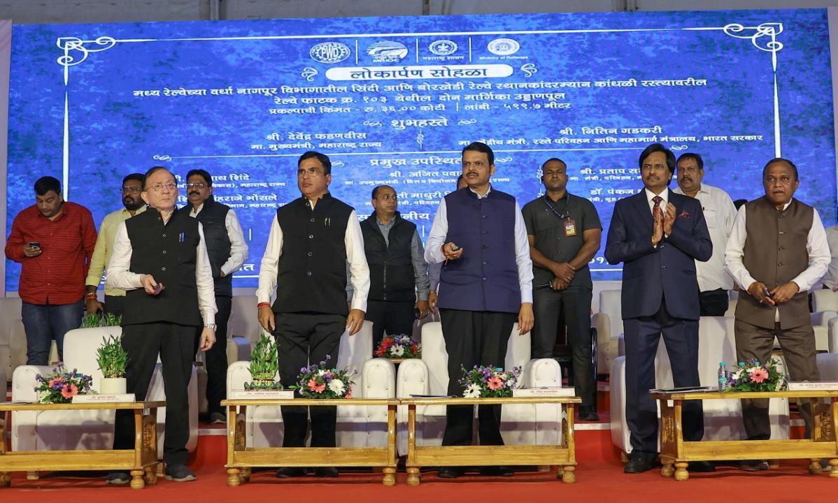 Maharashtra CM Devendra Fadnavis inaugurates 7 new flyovers in state
