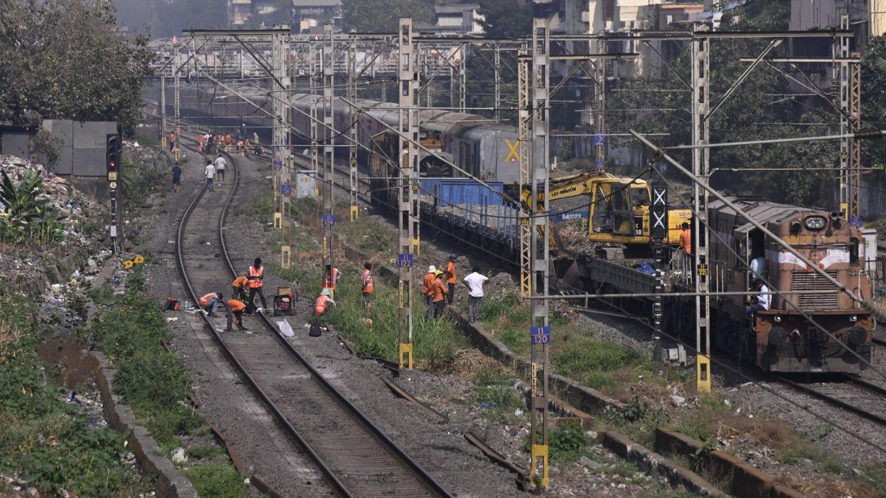 IN PHOTOS: Workers carry out maintenance at Sion during CR mega block in Mumbai