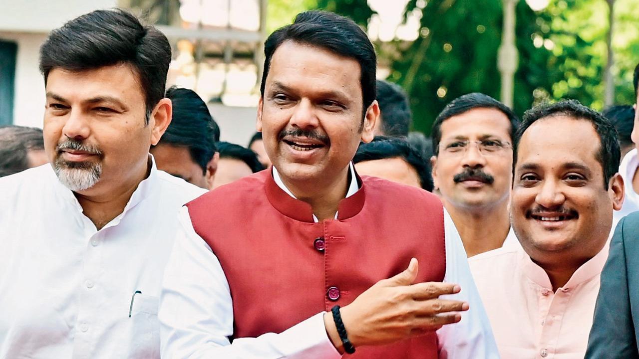 CM Fadnavis sets ambitious goal of 50 km of new metro lines annually from 2026