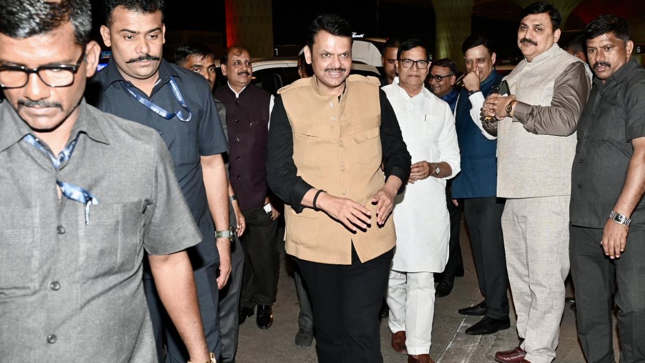 Maharashtra CM Devendra Fadnavis leaves for Davos to attend World Economic Forum