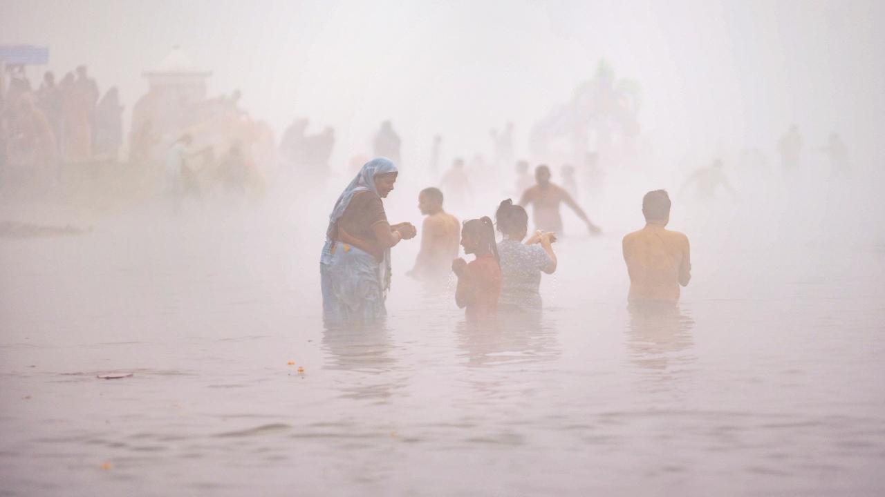 In Photos: Fog, cold waves continue to grip North India