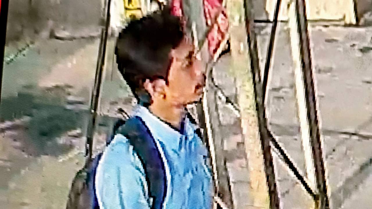 A screengrab of CCTV footage of the accused at Dadar a few hours after the incident