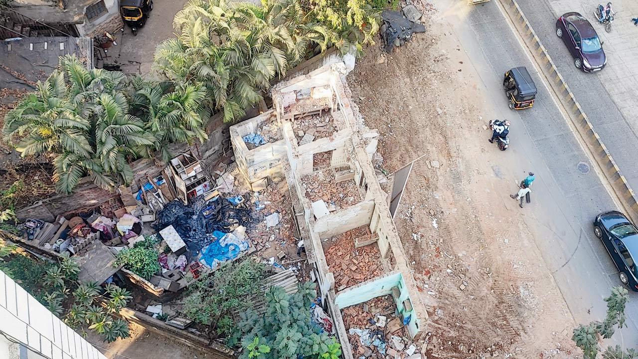 Mumbai: BMC razes extended shops in Ghatkopar, demolishes building in Goregaon
