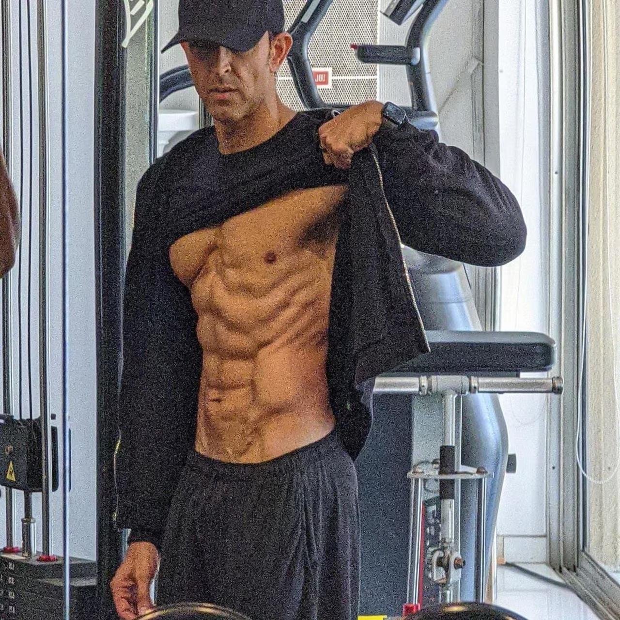 In a gym photo Hrithik shared himself, the actor flaunts his incredible physique. His super-dashing look proves he’s the ultimate fitness inspiration