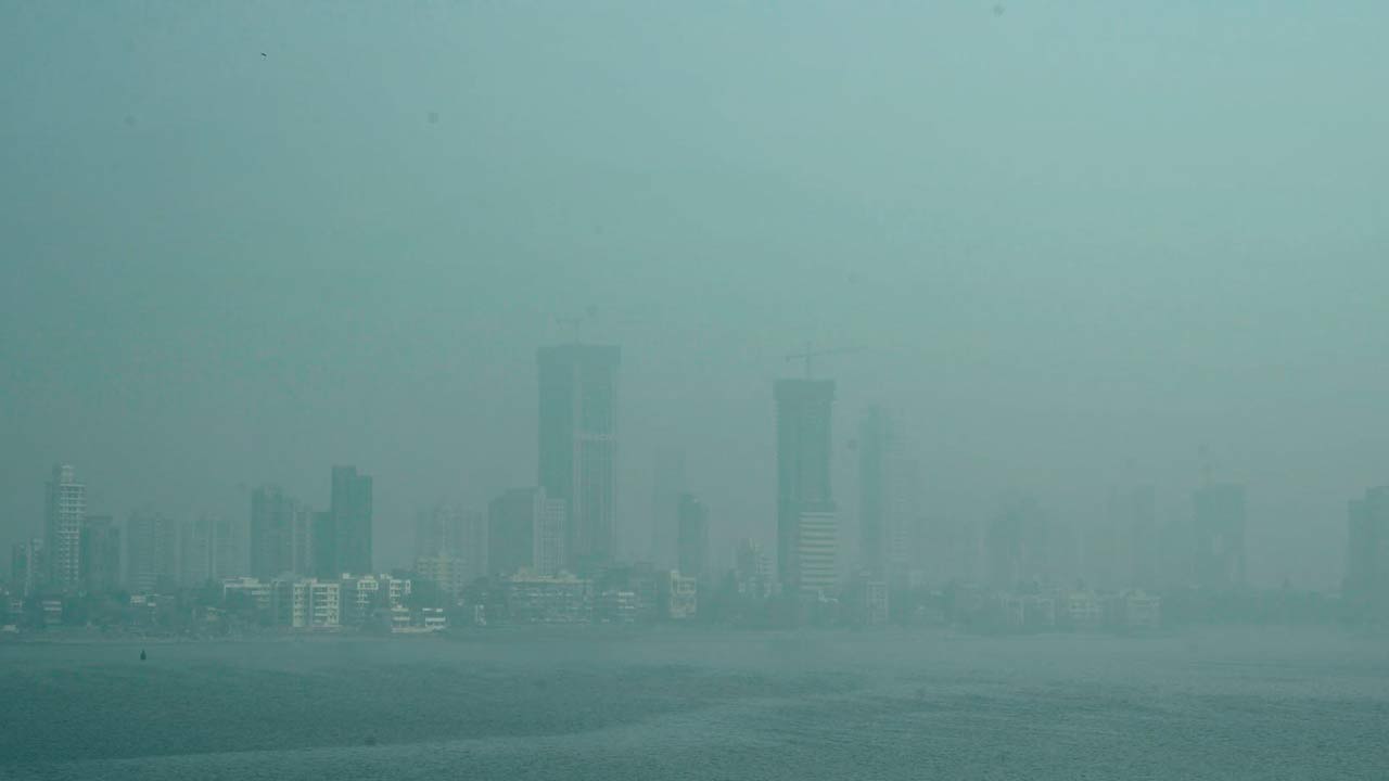A view of the city skyline from Bandra Reclamation on Wednesday. Pic/Rane Ashish