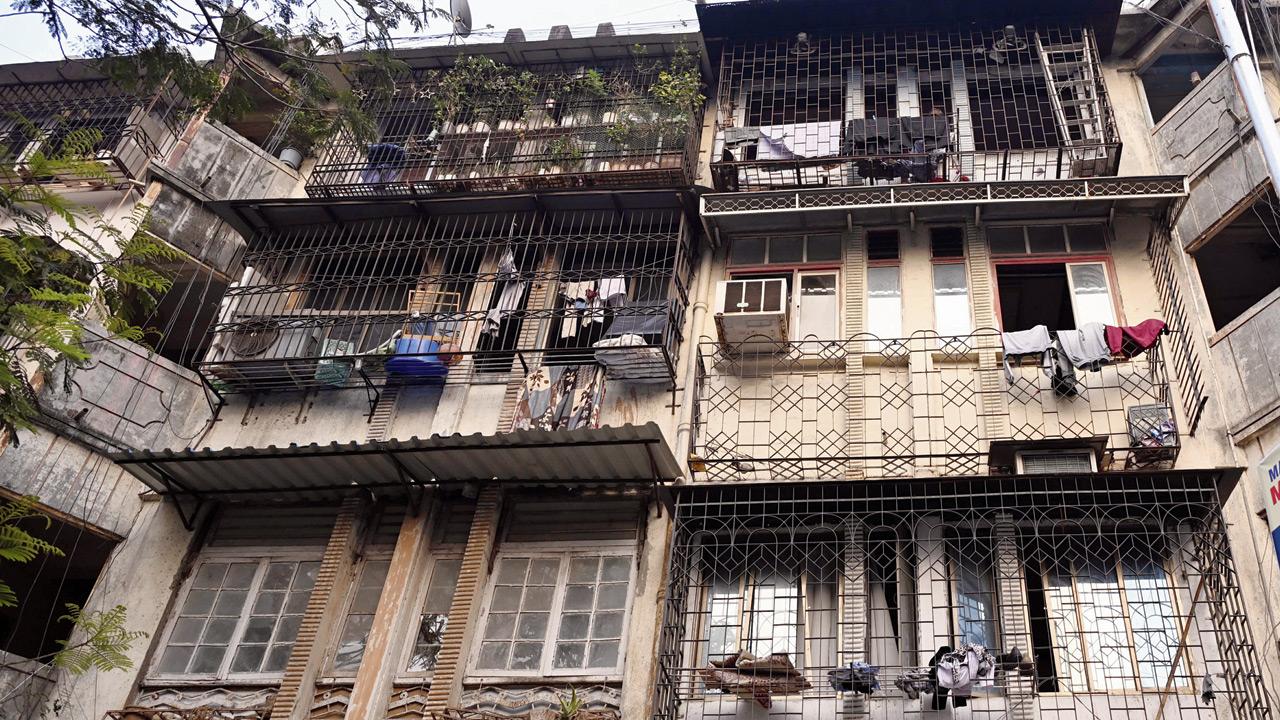 The Inquilab Manzil once housed mid-day’s sister concern, Inquilab Urdu newspaper, where a young Javed Akhtar worked