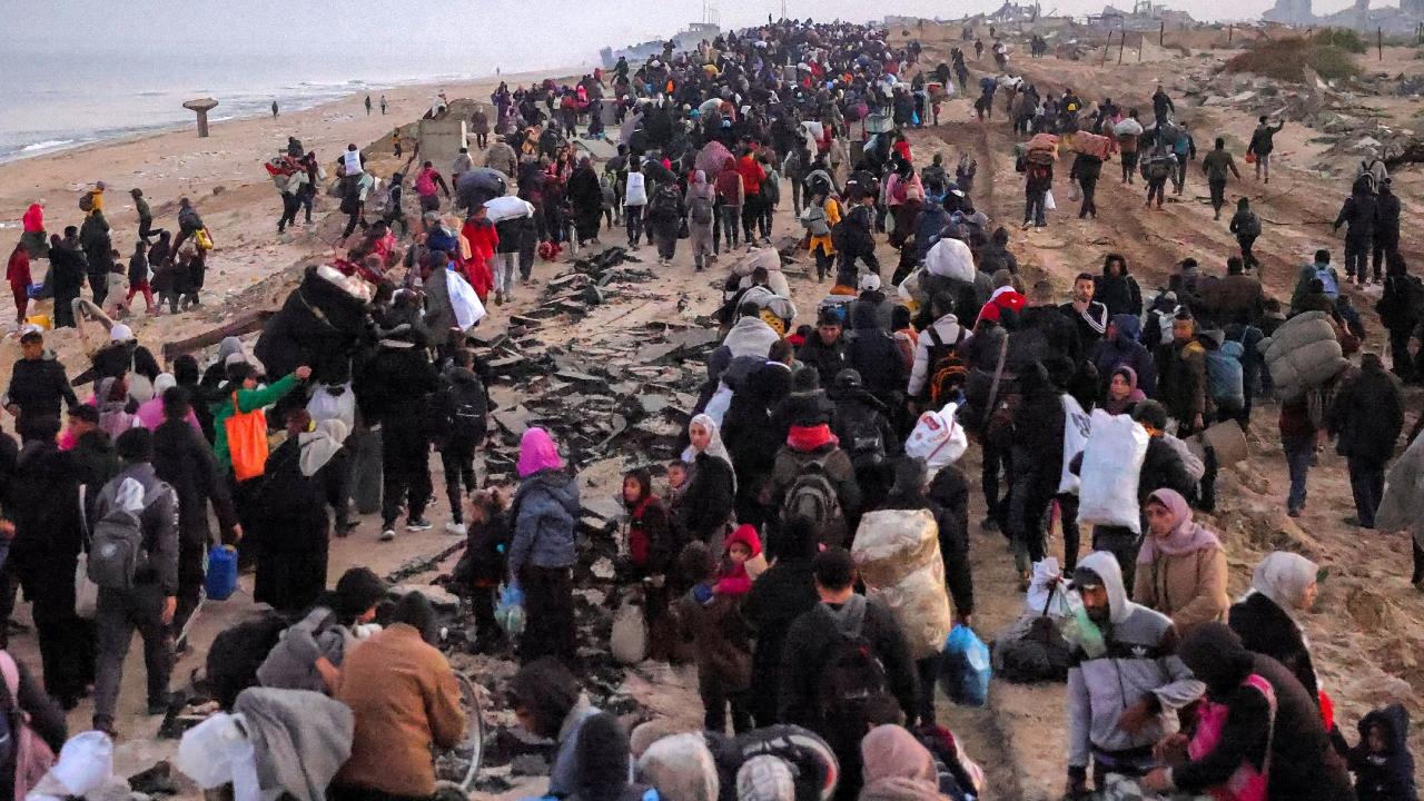 The United Nations said over 200,000 people were observed moving north in Gaza on Monday morning