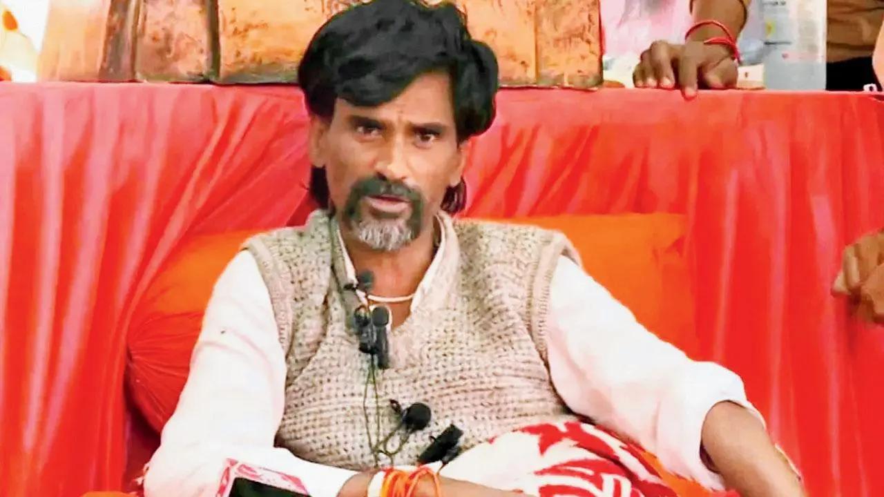 Manoj Jarange booked for derogatory remarks against minister Dhananjay Munde and Vanjari community