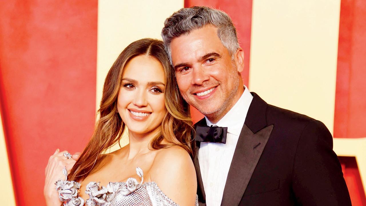 Jessica Alba announces divorce from Cash Warren: 'It’s time for us to embark on a new chapter'